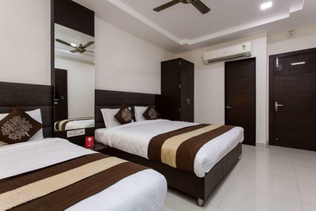 Hotel Maheshwari Avenue Udždžain Exteriér fotografie
